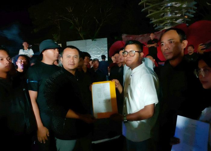 Warga Kabupaten Kepahiang Gelar Aksi Damai dengan Nyalakan 1000 Lilin: Sampaikan 13 Poin Tuntutan ke Pemerinta