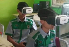 Kembangkan Teknologi Imersif, SMKN 01 Kepahiang Gunakan VR di Ruang Kelas