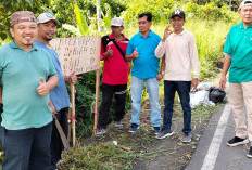 Pemdes Tebat Monok Pasang Papan Larangan Buang Sampah Sembarang