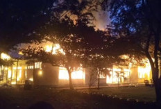 Gedung Pusdiklatda Kwarda 07 Bengkulu Ludes Terbakar