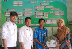 Siswa SMAN 2 Kepahiang Dapat Seragam Sekolah Gratis dari Pemprov 