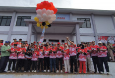 Kado HGN dan HUT PGRI 2025: Bupati Zurdi Nata Resmikan Gedung PGRI Kabupaten Kepahiang