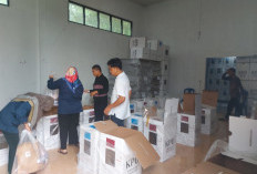 Logistik Pilkada 2024 Nginap Semalam di Gudang PPS 