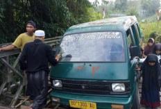 Jembatan Rusak Parah, Mobil Ponpes Irsyadut Tholibin Terperosok, Begini Kondisinya Sekarang 