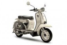 Penantang Vespa Matic: Yuk Kenalan dengan Motor Terbaru Royal Alloy GP Series