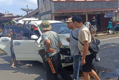 Tabrakan di Kepahiang, 2 Mobil Rusak Parah, Kondisi Sopir Belum Diketahui  