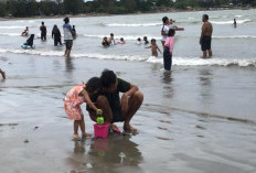 8 Tips Aman Berlibur di Pantai Bersama Buah Hati