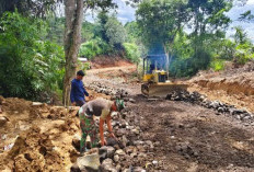 TMMD ke-127 Kodim 0409 Rejang Lebong: Pembangunan Jalan Desa Seguring Capai 22,5 Persen