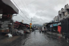  Pedagang Pasar Kepahiang Keluhkan Banjir Setiap Turun Hujan 