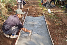 Jumat Bersih, Desa Batu Kalung Gotong Royong Perbaiki Jalan