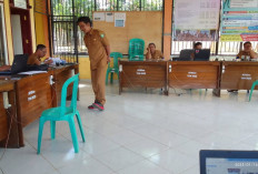 Kades Temdak di Kepahiang Pantau Kinerja Perangkatnya 