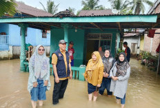 Bupati Bengkulu Tengah Perintahkan Dinsos dan BPBD Distribusikan Bantuan Banjir 