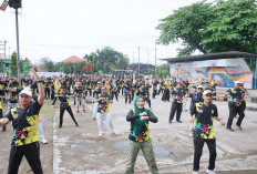 Euforia Sambut HUT Bengkulu ke-56, Ribuan Siswa dan Kepala OPD Ikut Senam Massal 