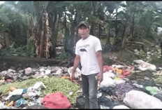Warga Buang Sampah Sembarangan, Kades Suro Muncar Ujan Mas Geram 