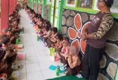 Sambut Ramadan, Siswa dan Guru SDN 16 Kepahiang Gelar Makan Bersama