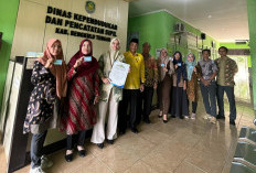Dukung Program Bupati, Camat Karang Tinggi dan Pegawainya Ber-KTP Benteng