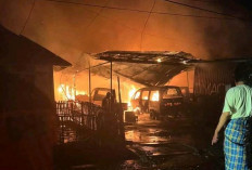 Kebakaran Hebat di Kepahiang Bengkulu: Rumah, Bengkel dan 4 Unit Mobil Ludes, Kerugian Hampir Mencapai Rp 1 M