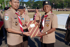 Waka Kwarcab Kepahiang Raih Penghargaan Lencana Darma Bakti Pramuka 