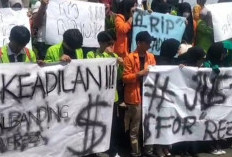Mahasiswa Rejang Lebong Gelar Protes Putusan Ringan Kasus Pengeroyokan 