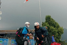 Dua Atlet Kakak Adik Lebong Ikuti Kejuaraan Paralayang Internasional di Kalsel