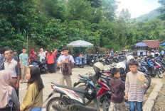 Ribuan Pengunjung Padati Objek Wisata Pemandian Tirta Desa Sidorejo Kabawetan