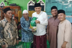 Bersama Bupati, Baznas Benteng Salurkan 425 Paket Zakat Fitrah