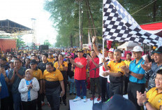  Ribuan Masyarakat Bengkulu Meriahkan Car Free Day HUT Bhayangkara ke-79 