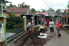  Warga Perumnas Padang Lekat Gotong Royong, Antisipasi Air Drainase Meluap 