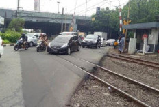 Ini Penyebab Mesin Kendaraan Mati Saat Melintasi Rel Kereta Api 