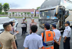 Di Terminal Simpang Nangka, Petugas Gabungan Pastikan Kondisi Angkutan Mudik