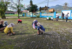 Camat Amen Ajak Desa/kelurahan Programkan Jumat Bersih