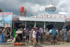 Kompak Warga Tebat Monok Kabupaten Kepahiang Bangun Masjid Secara Gotong Royong 