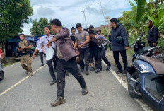 Pengendara Motor Tanpa Plat Terobos Razia dan Kejar Polisi Pakai Sajam 