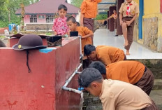 Pelajar SDN 6 Ujan Mas Belajar Praktik Cara Berwudhu Yang Baik dan Benar
