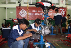 Ini yang Bakal Terjadi Jika Motor Listrik Dibaluri Oli Palsu