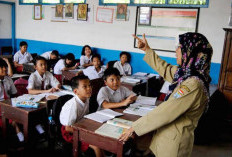 Guru PNS dan PPPK Bisa Mengajar di Sekolah Swasta