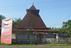 Pj Bupati Bengkulu Tengah Teken SK 2 Bangunan Cagar Budaya