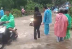 Lebaran H1 di Kepahiang Diwarnai Banjir Akibat Hujan Lebat