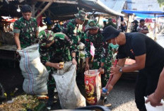 Karya Bakti TNI, 350 Personil Gabungan Bersihkan Pasar Atas