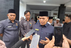 Siapkan Rp15 Miliar, Bupati Azhari Instruksikan BKD Bayar Gaji ke-13 ASN