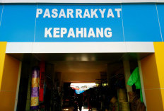  Pedagang Seragam Sekolah di Pasar Kepahiang Sepi Pembeli: Ini Penyebabnya 
