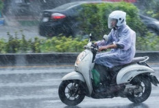 Hindari Bau Busuk, Ini Tips Mengeringkan Helm Setelah Hujan 