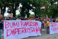 KPK Dinilai Buat Kegaduhan, FPPB dan AMB Gelar Aksi di Depan Mapolresta Bengkulu