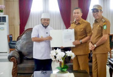 Gubernur Bengkulu Helmi Hasan Ngantor di Kepahiang: Bupati Zurdi Nata Sampaikan Program Prioritas