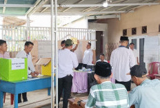 Perangkat Masjid Taqwa Pelangkian Pilih Imam dan Khatib Secara Langsung