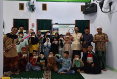 Di Masjid Al-Falah Dusun Kepahiang, Anak-anak Rajin Tadarus Dapat THR