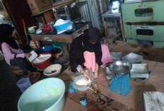 Produsen Kue Makanan Ringan 'Mawar' di Kelurahan Tangsi Baru Banjir Pesanan