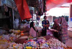 Jelang Nataru 2023/2024, Disdag Kepahiang Cek Harga Bapokting di Pasar