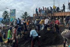 Warga Desa Karang Tengah Gotong Royong Bangun Masjid Taqwa