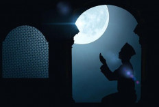 5 Tanda Orang yang Mendapatkan Malam Lailatul Qadar